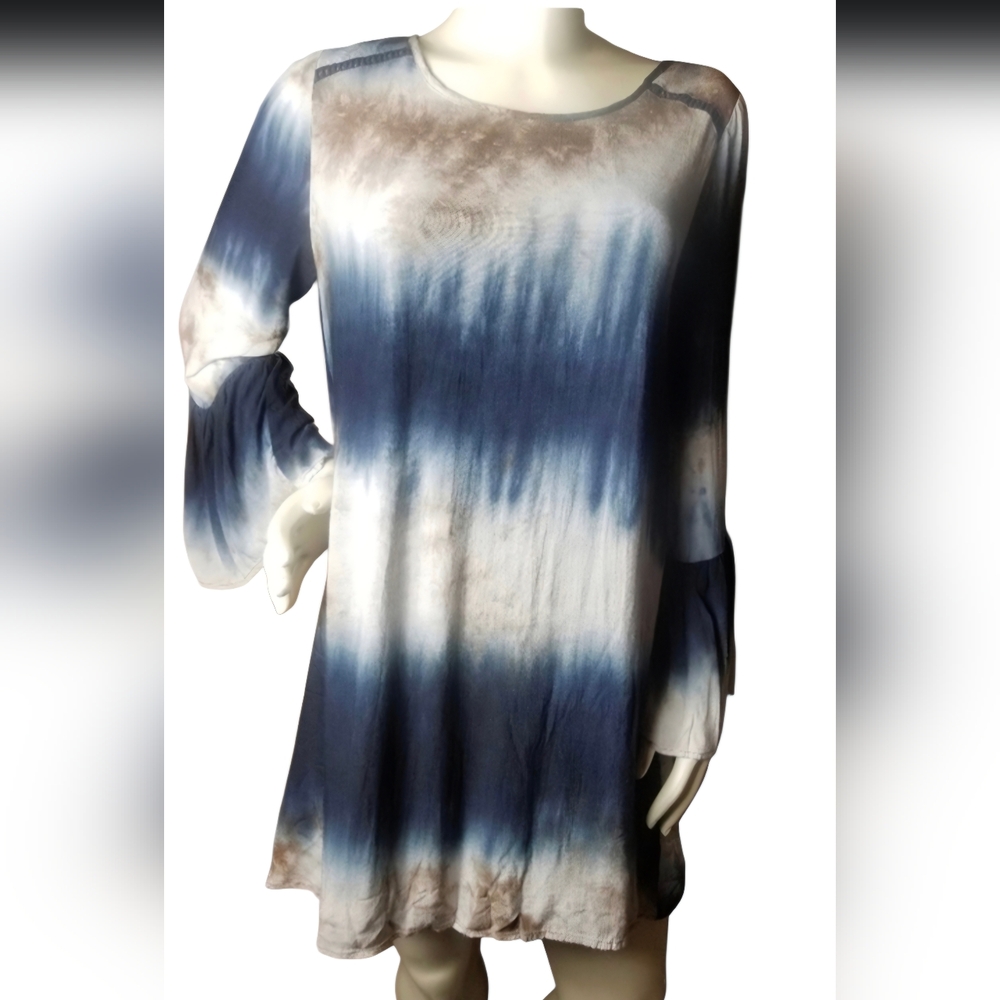 Cute Entro tie dye Boho dress.  Women's Medium. Lightweight & flowy